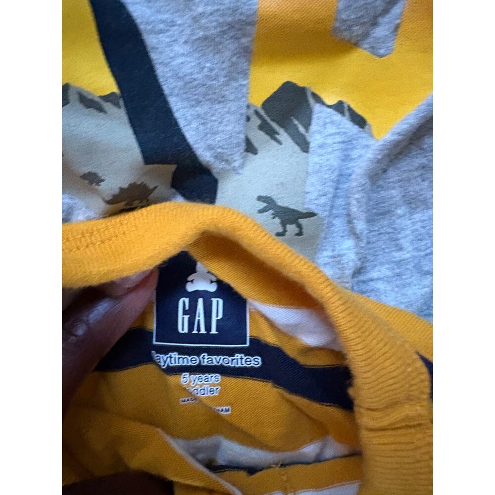 GAP Boys 5T Long Sleeve Shirt 6 Piece Bundle - Picture 3 of 5